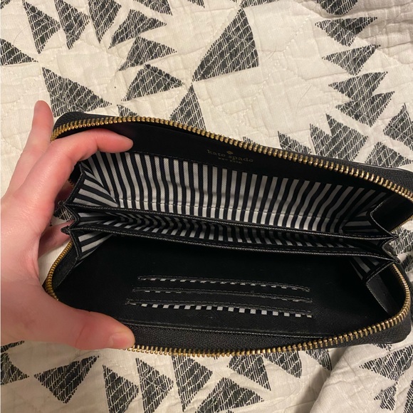 Kate Spade Wristlet Wallet - Picture 2 of 2